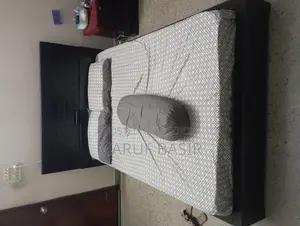 Semi Double Bed with Mattress