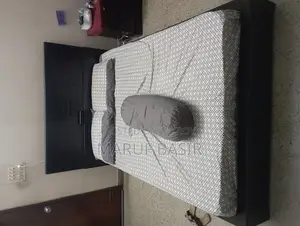 Semi Double Bed with Mattress