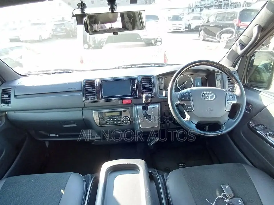 Toyota Hiace Super GL Dark Prime 2021