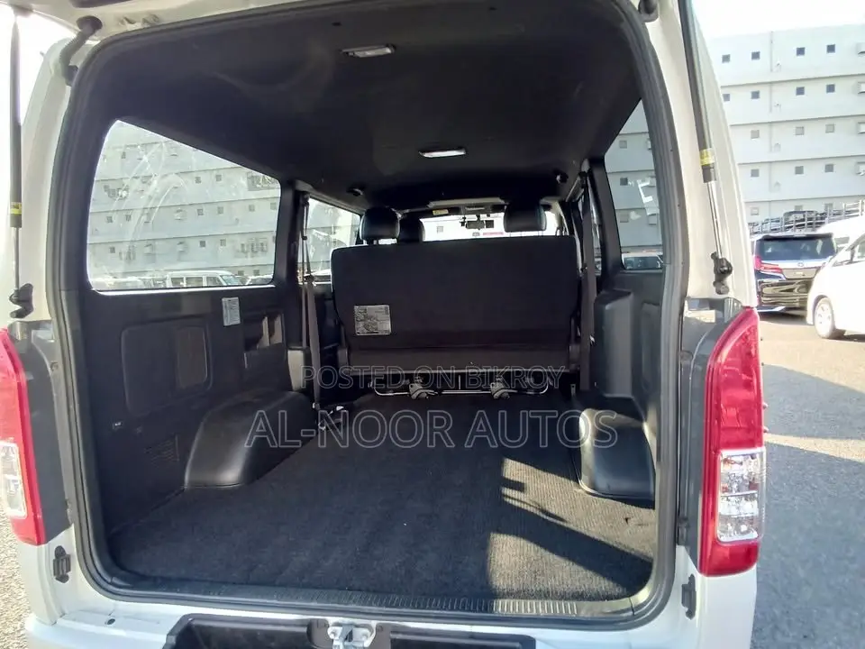 Toyota Hiace Super GL Dark Prime 2021