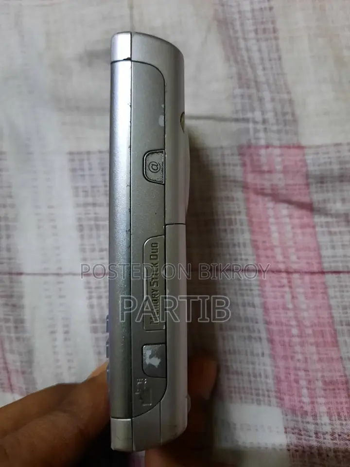 Sony Ericsson P990i (Used) - READ INSIDE