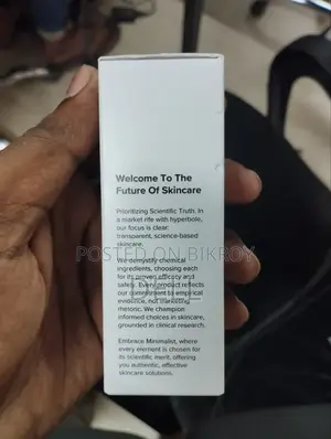 Minimalist Vitamin C 10% ফেস সিরাম ৩০ মিলি