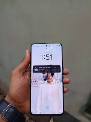 Vivo V29e . (Used)