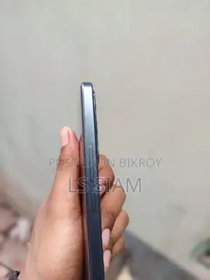 Vivo V29e . (Used)