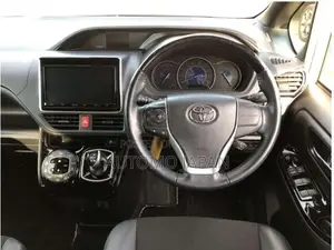 Toyota Noah Si WXB 3 2021