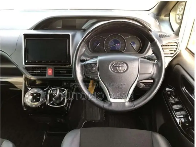 Toyota Noah Si WXB 3 2021