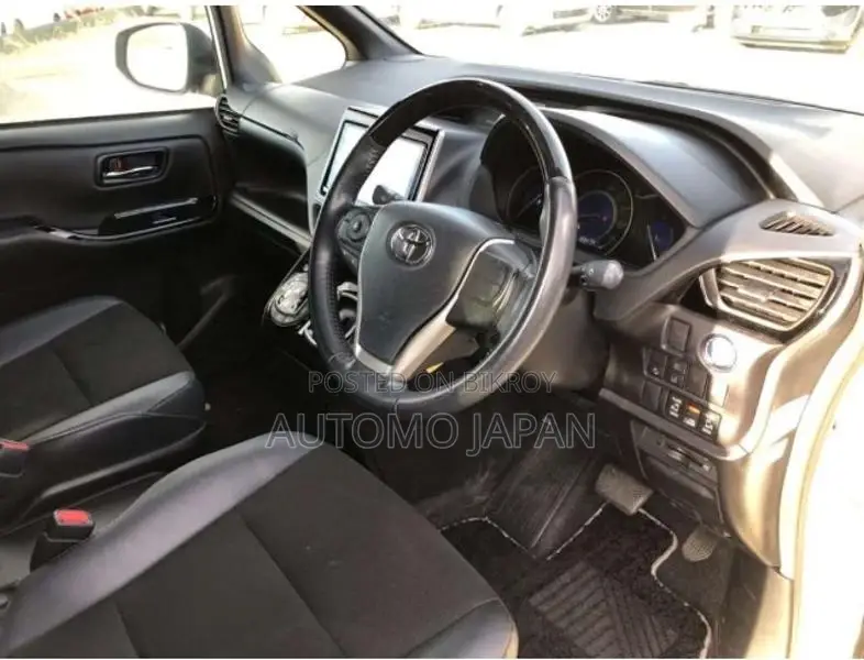 Toyota Noah Si WXB 3 2021