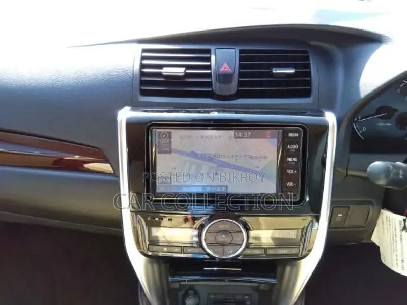 Toyota Premio F-EX 2020