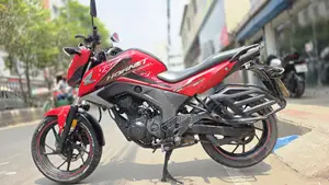 Honda Hornet SD 2018