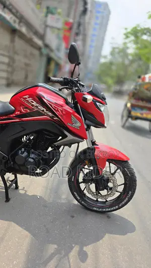 Honda Hornet SD 2018