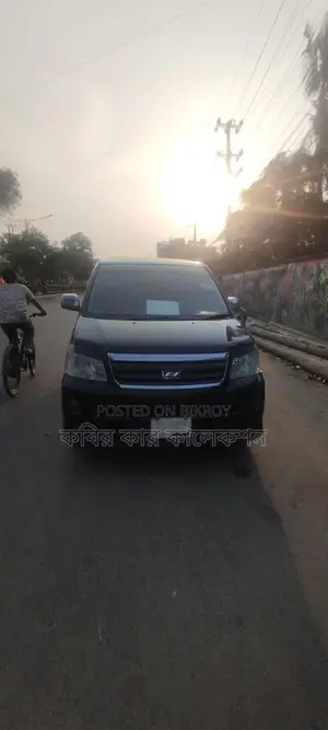 Toyota Noah X 2003