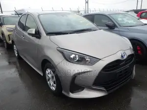 Toyota Yaris X PKG 2021