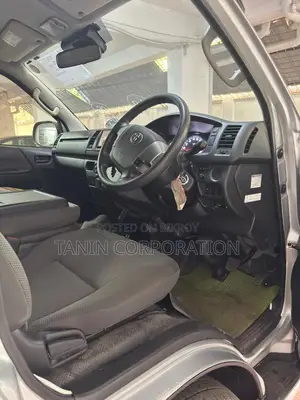 Toyota Hiace Ambulance Dual AC 2020