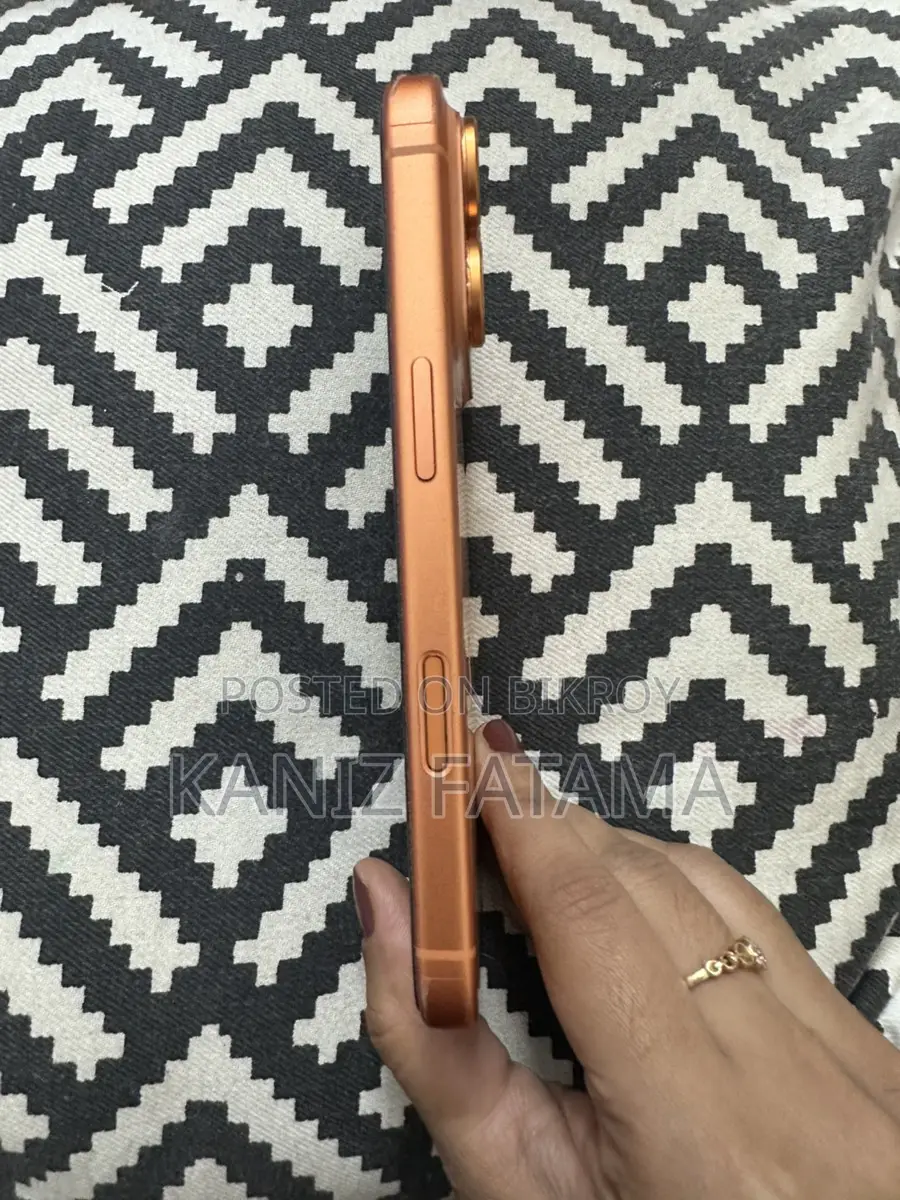 Apple iPhone 17 Pro . (Used)