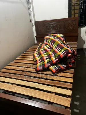 ঘরের আসবাব পত্র সেল হবে