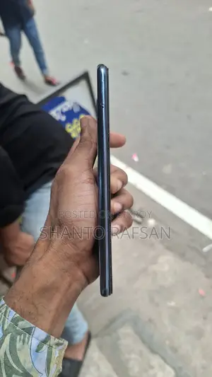 Vivo Y73 (Used)