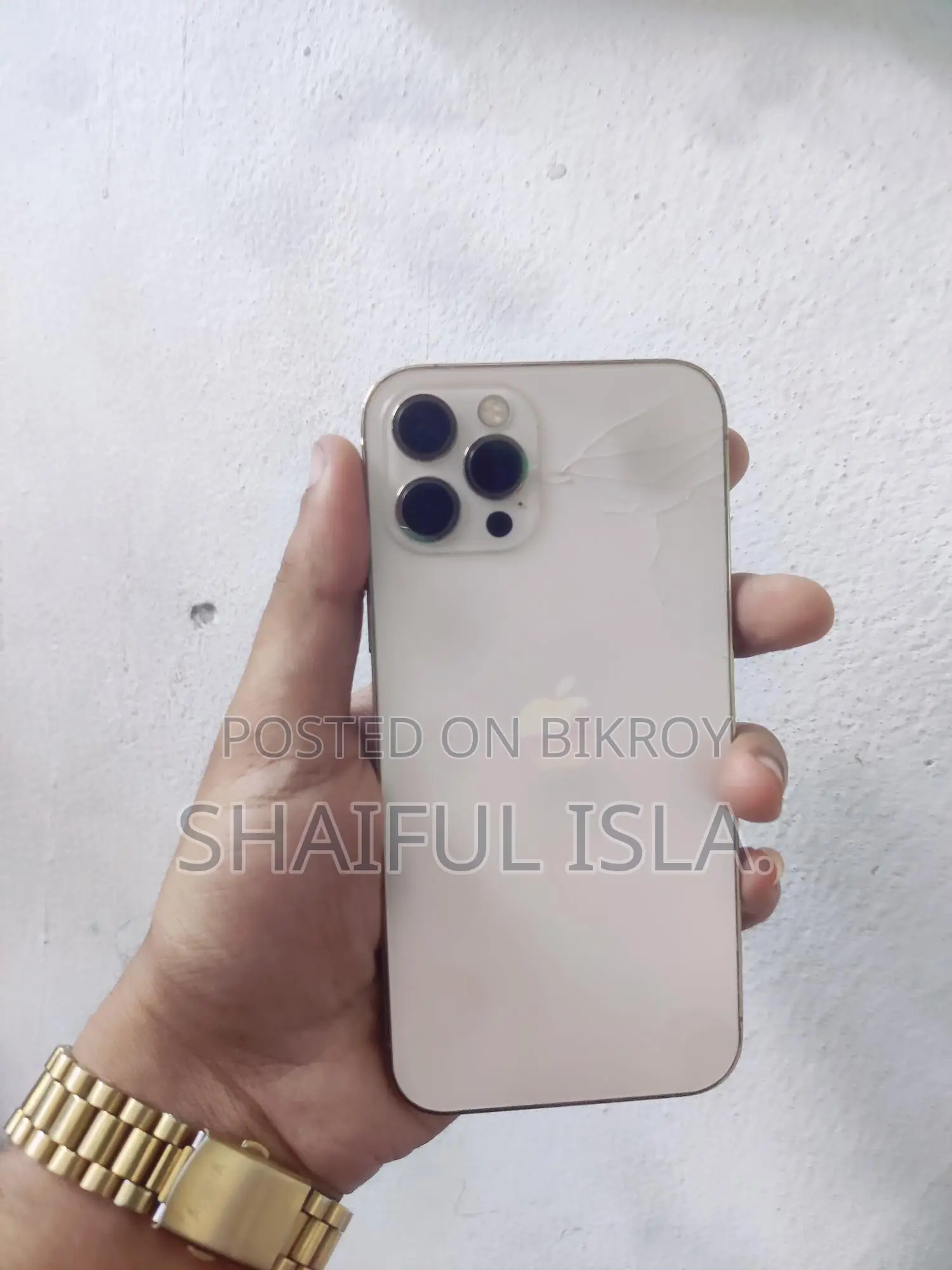 Apple iPhone 12 Pro . (Used)
