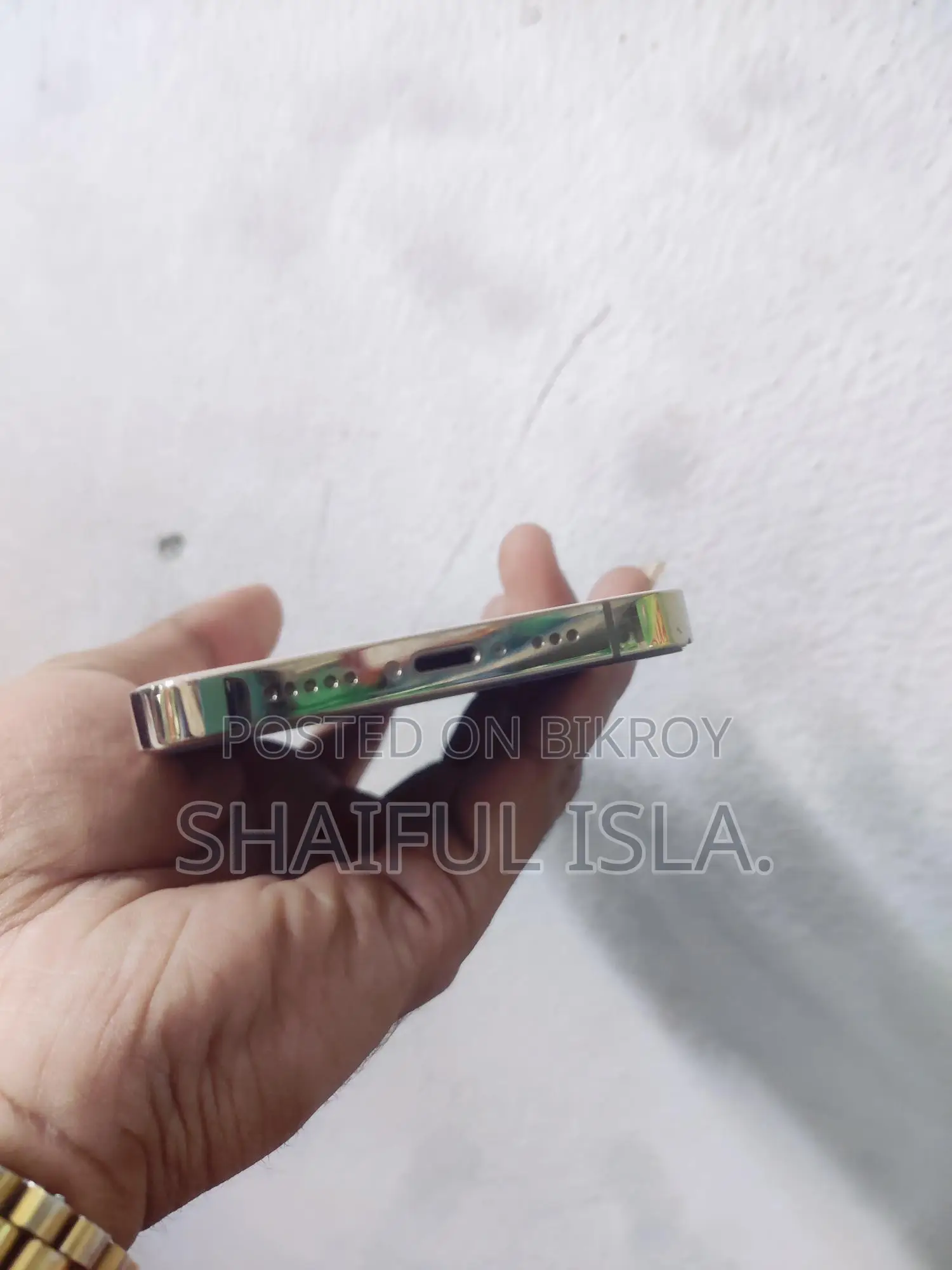 Apple iPhone 12 Pro . (Used)