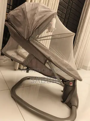 Baby Rocking Chair/ Bassinet