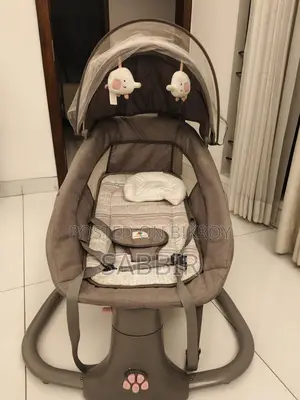 Baby Rocking Chair/ Bassinet