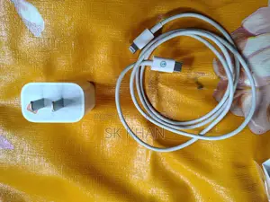 অ্যাডাপ্টার এবং ক্যাবল