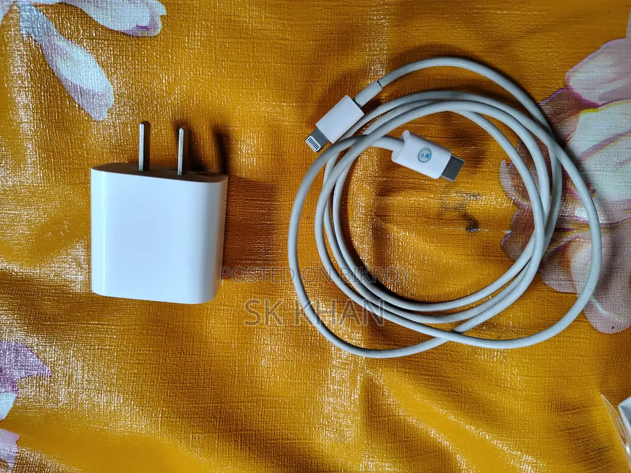 অ্যাডাপ্টার এবং ক্যাবল