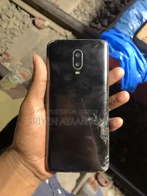 ওয়ানপ্লাস ৬টি ৮/১২৮ (ব্যবহৃত)