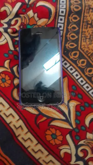 Apple iPhone 4S . (Used)