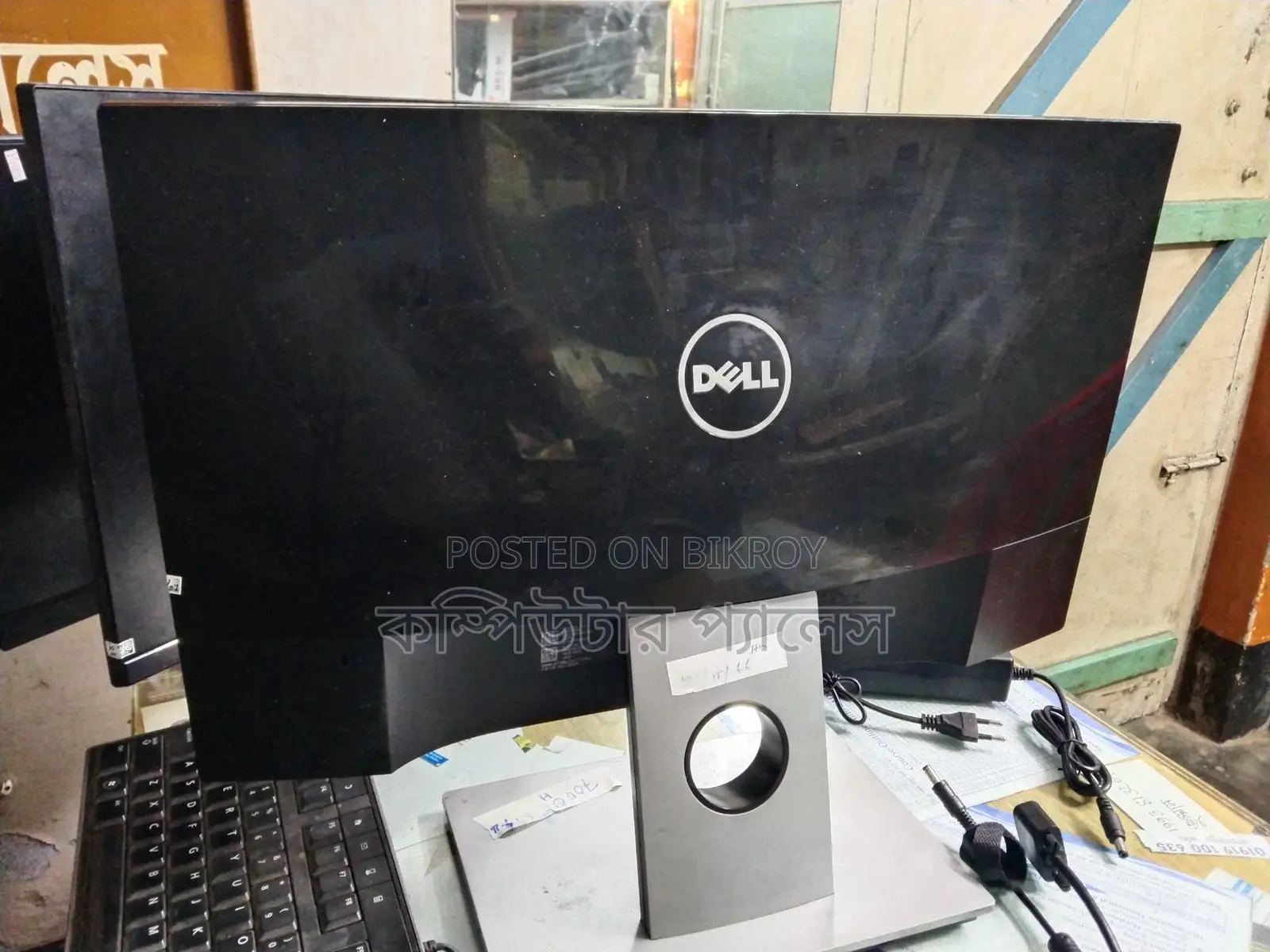 100% Full Fresh IPS Borderless 22-Inch Monitor