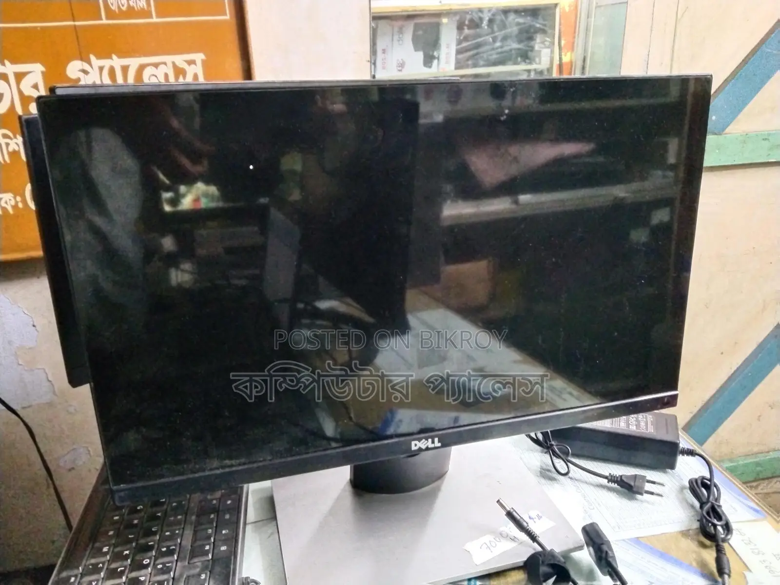 100% Full Fresh IPS Borderless 22-Inch Monitor