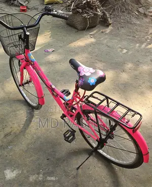Almost new beautiful ladies' cycle for sale