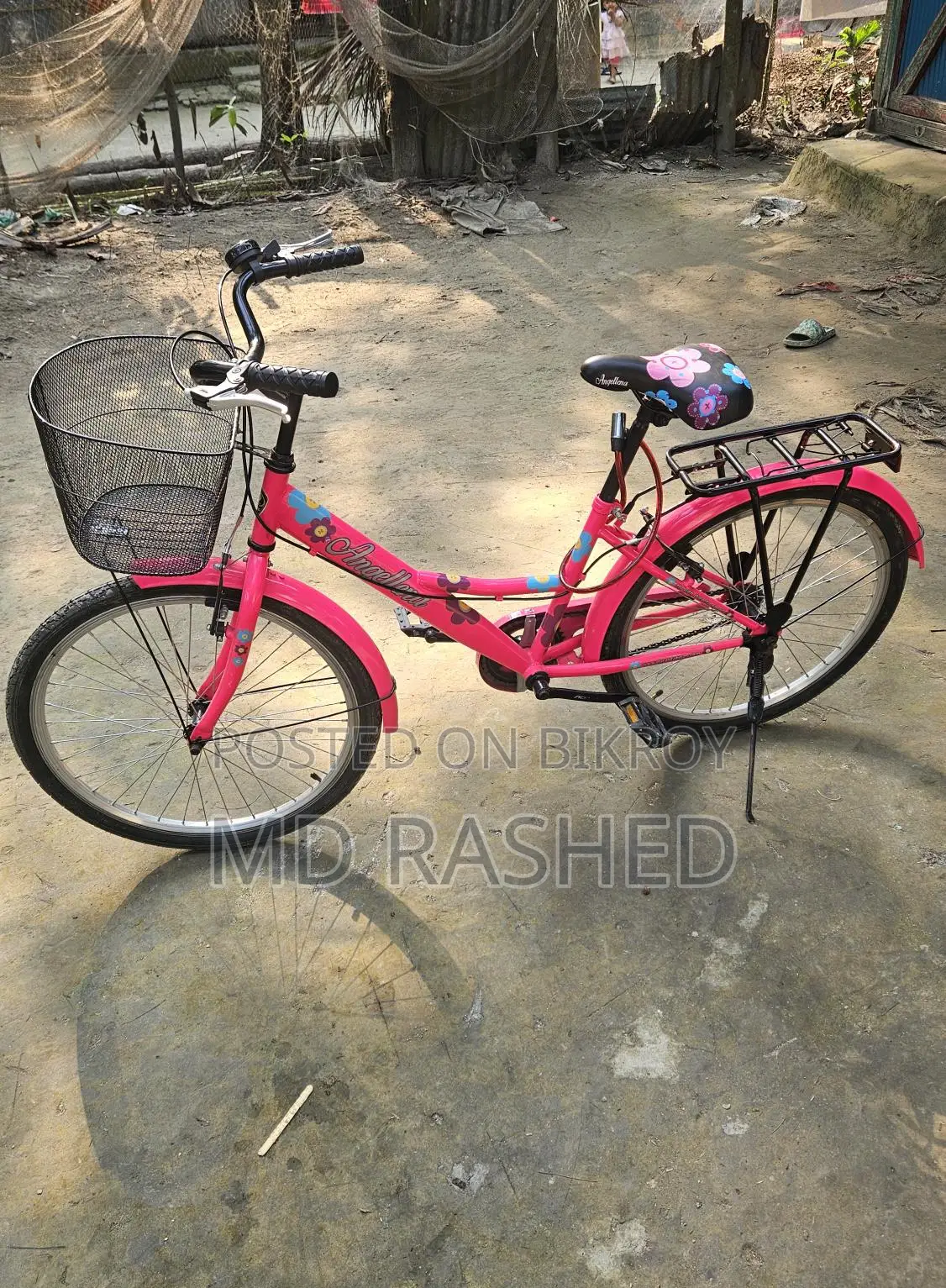 Almost new beautiful ladies' cycle for sale