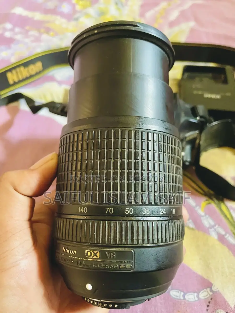 Nikon D3200 18-140 Master Zoom Lens