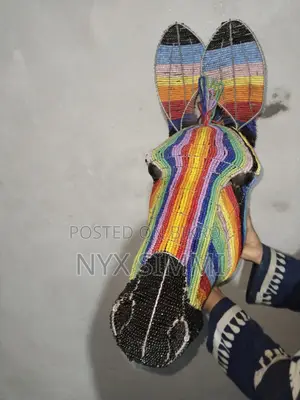 মাল্টিকালার বিডেড জেব্রা হেড