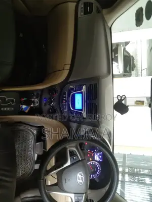 Hyundai Accent . 2012