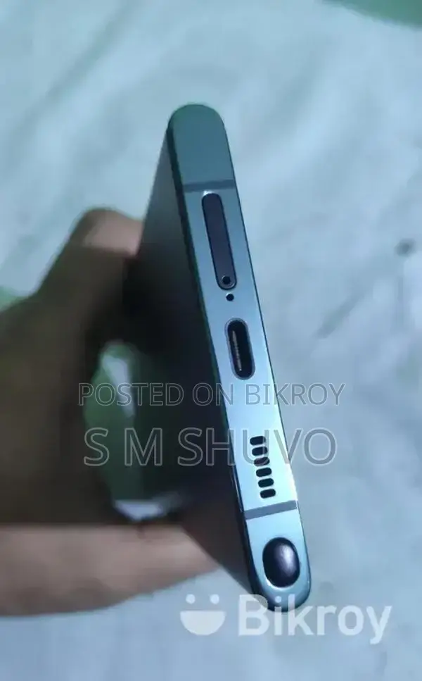 Samsung Galaxy S22 Ultra . (Used)