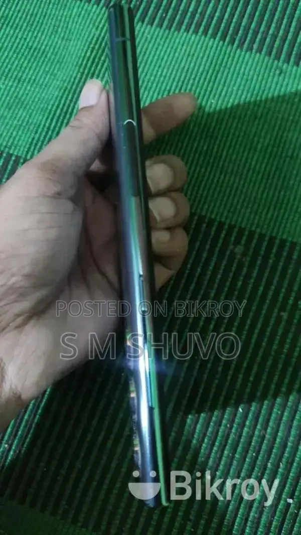 Samsung Galaxy S22 Ultra . (Used)