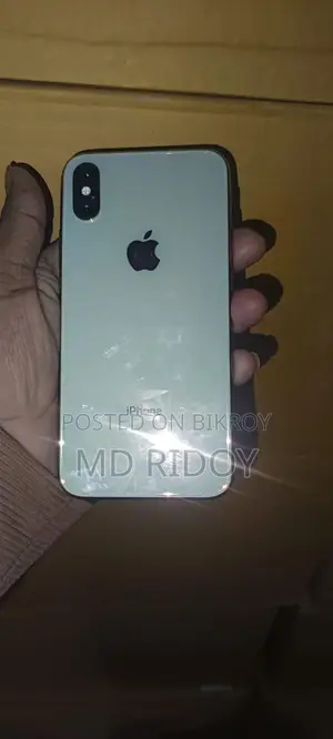 Apple iPhone XS (Used)