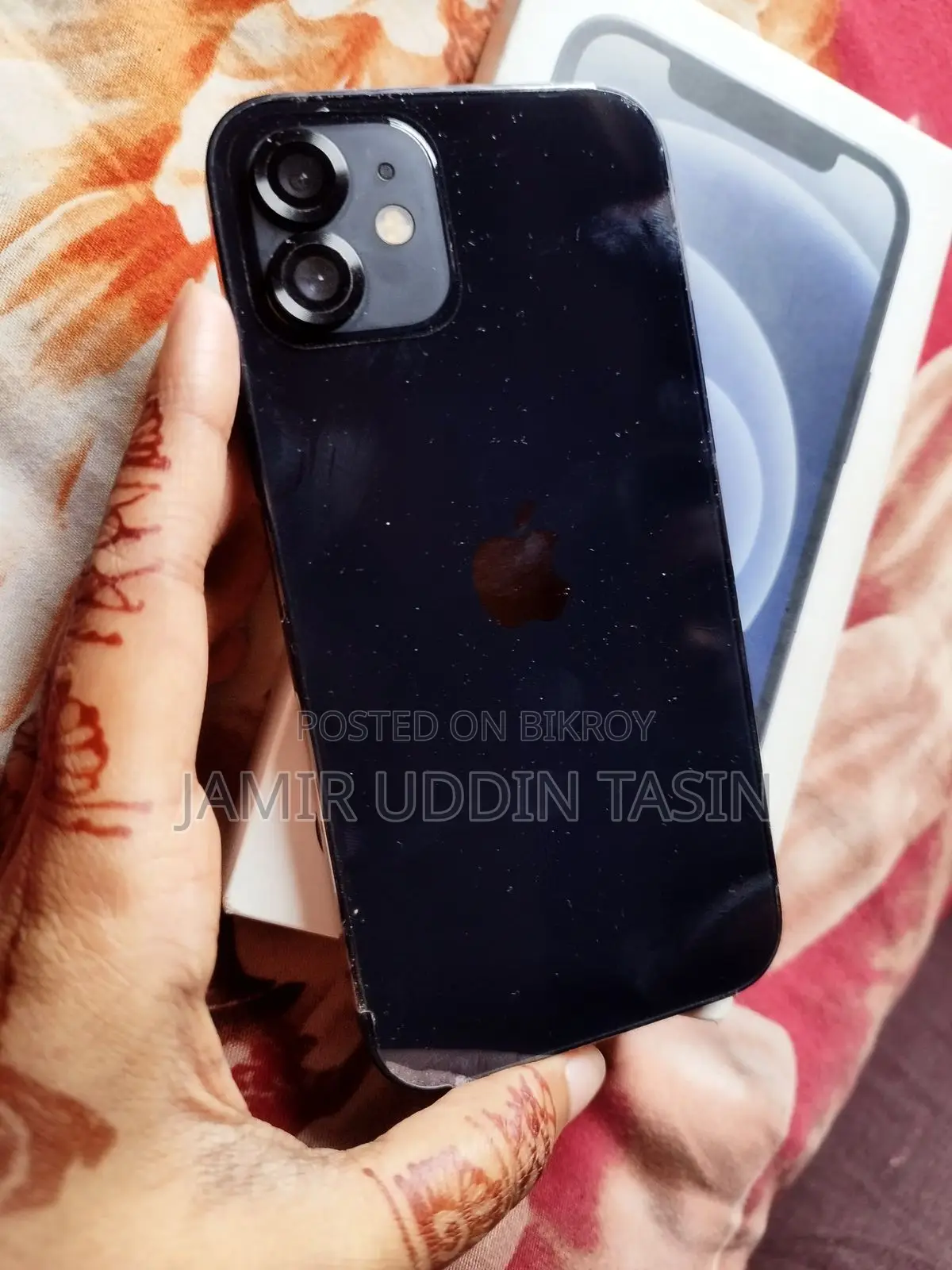 Apple iPhone 12 (Used)