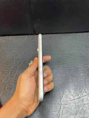 Apple iPhone XR (ব্যবহৃত)