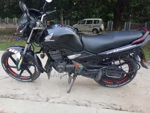 Honda Unicorn . 2015