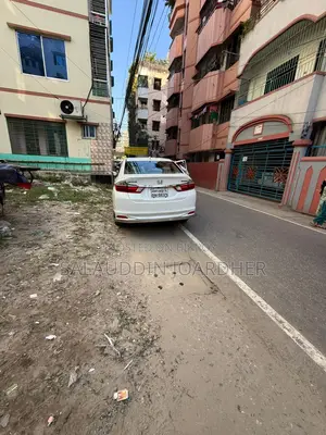 Honda Grace Hybrid 2016