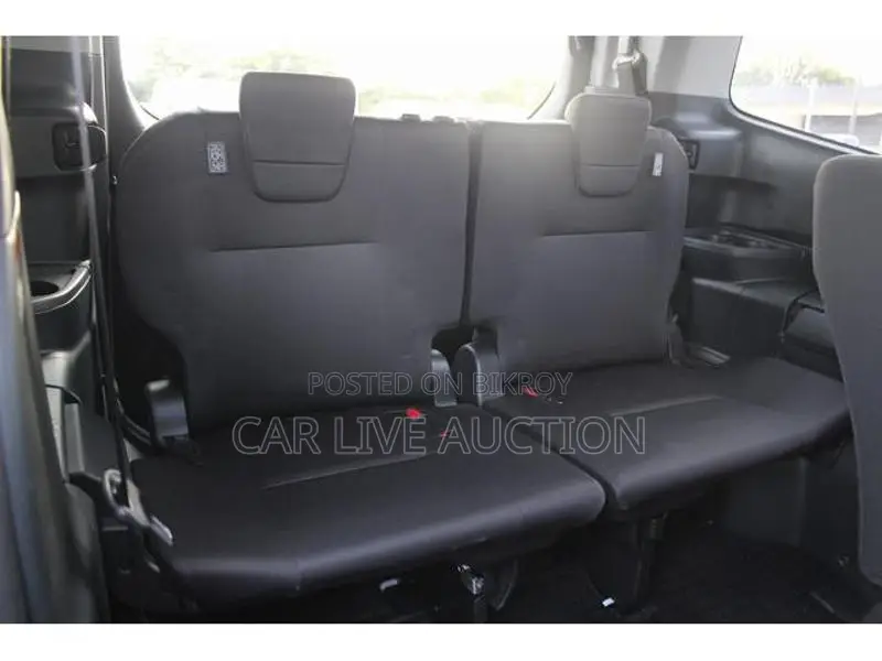 Toyota Noah Hybrid X pre order 2022