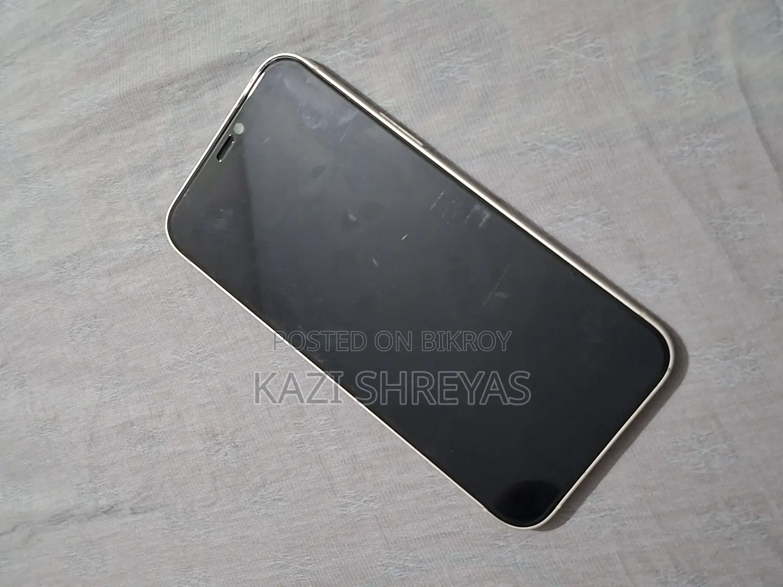 Apple iPhone 12 (Used)