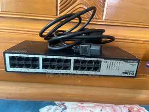 D-Link DES-1024D 24-Port Fast Ethernet Unmanaged Switch.