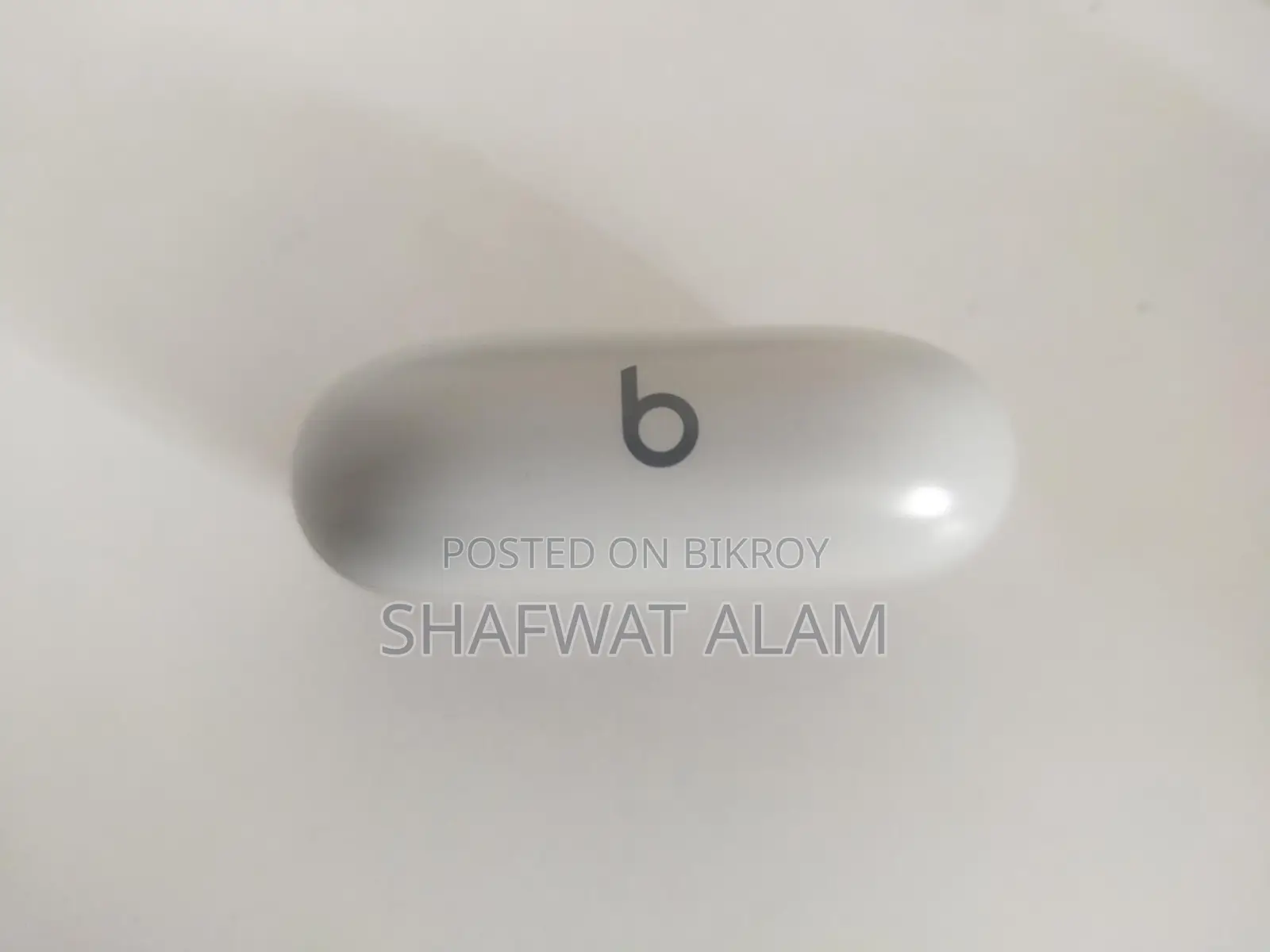 Beats Solo Buds for Sale (Almost Brand New)