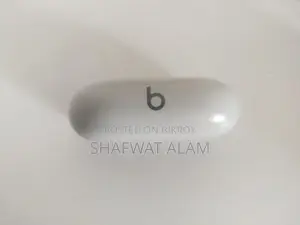 Beats Solo Buds for Sale (Almost Brand New)