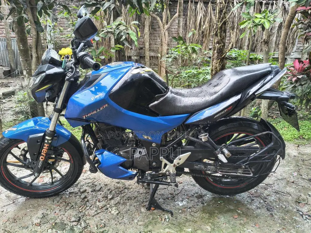 Hero Thriller 160R fresh 2023