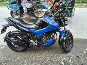 Hero Thriller 160R fresh 2023