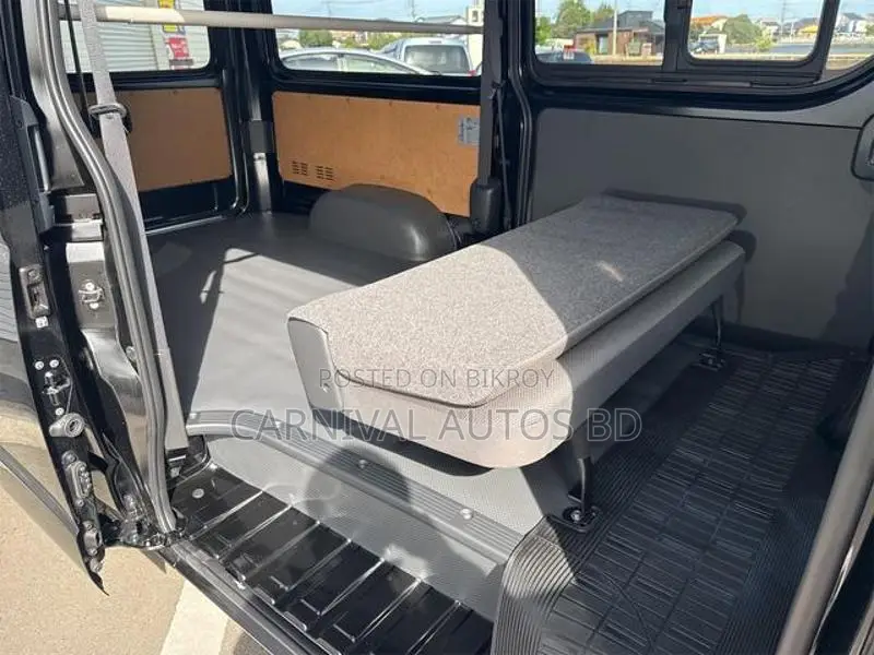 Toyota Hiace GL PACKAGE 2021